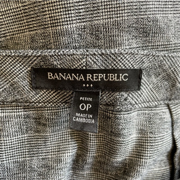 petite (4) / black & gray skirt by Banana Republic - Picture 4 of 5